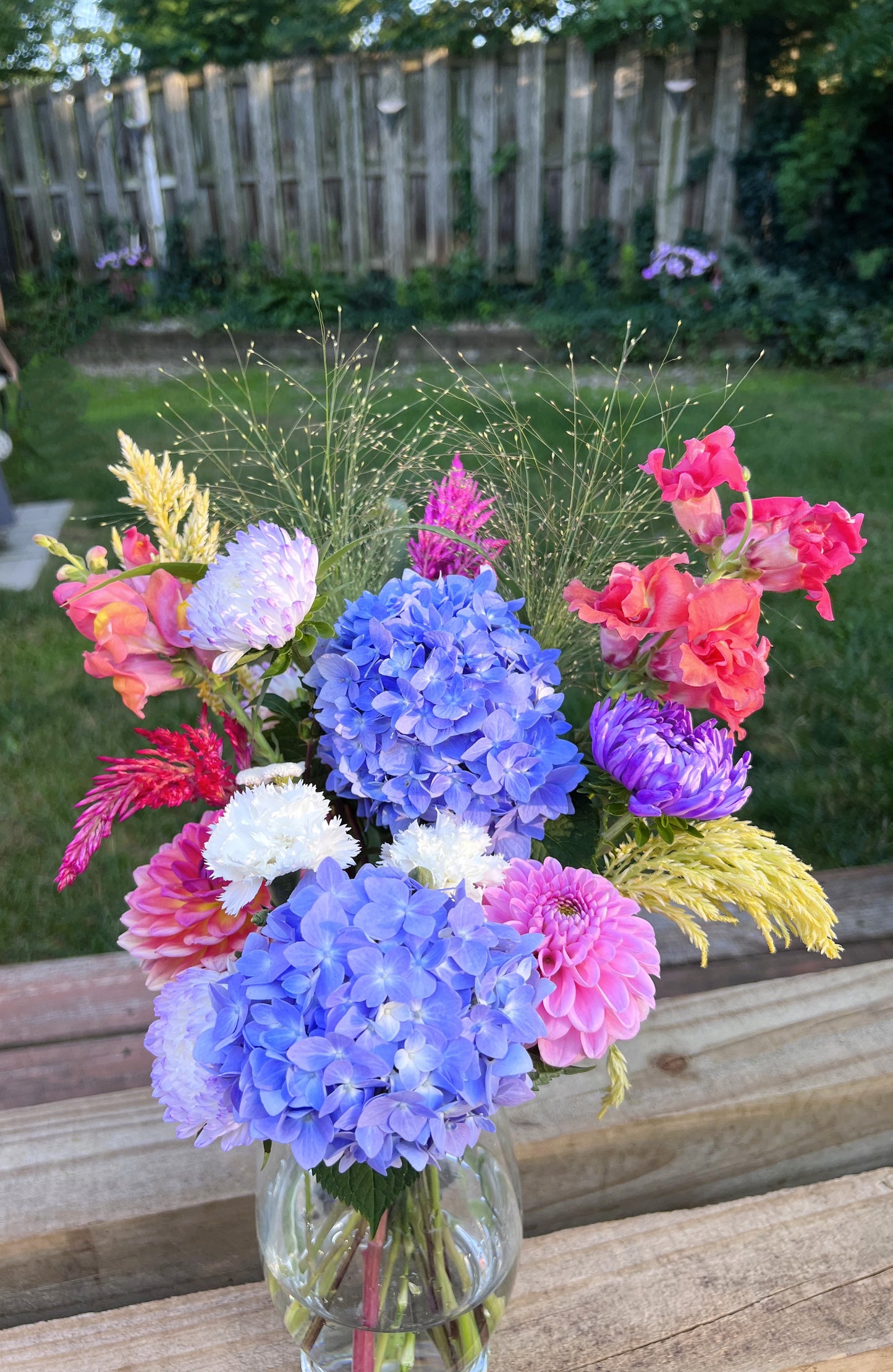 Mixed Summer Bouquet - 6 Week Subscription